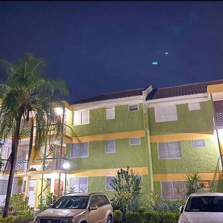 New Kingston Retreat Apartment Luaran gambar