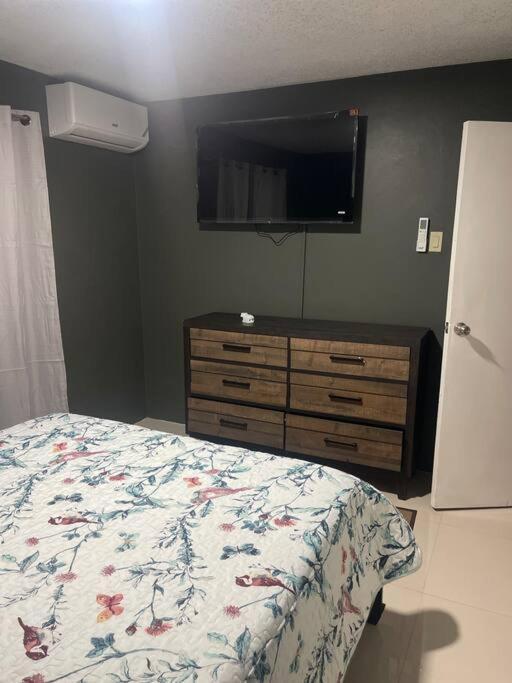 New Kingston Retreat Apartment Luaran gambar