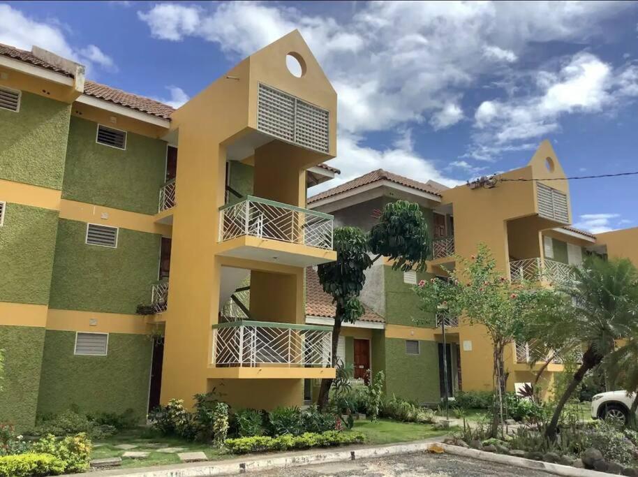 New Kingston Retreat Apartment Luaran gambar