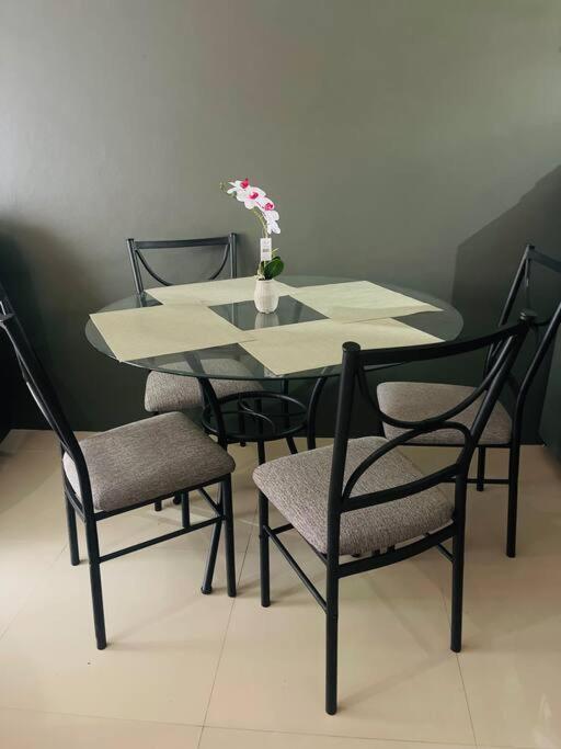 New Kingston Retreat Apartment Luaran gambar